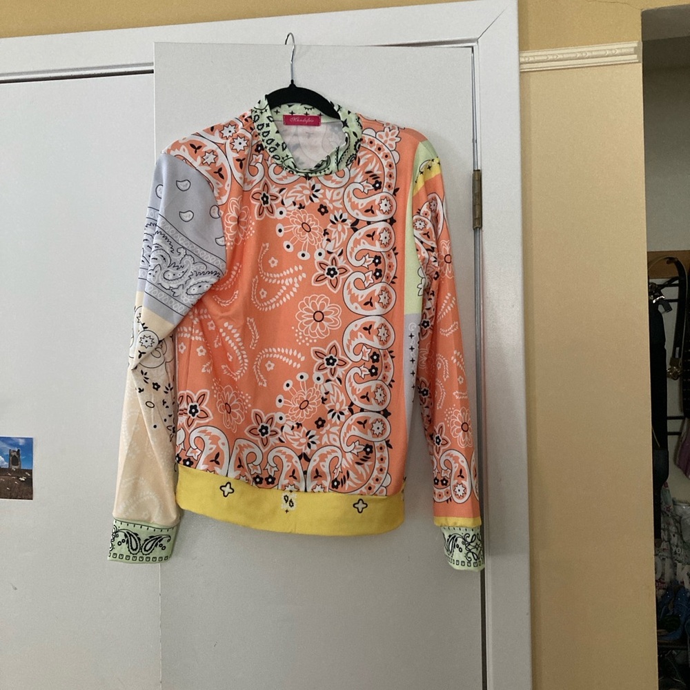 SHEIN Colorful Paisley Print Top